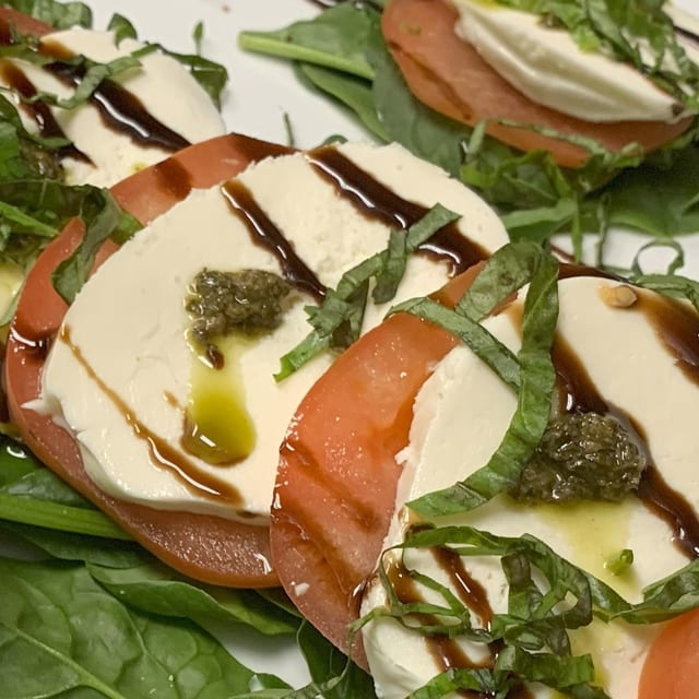 Insalata Caprese.