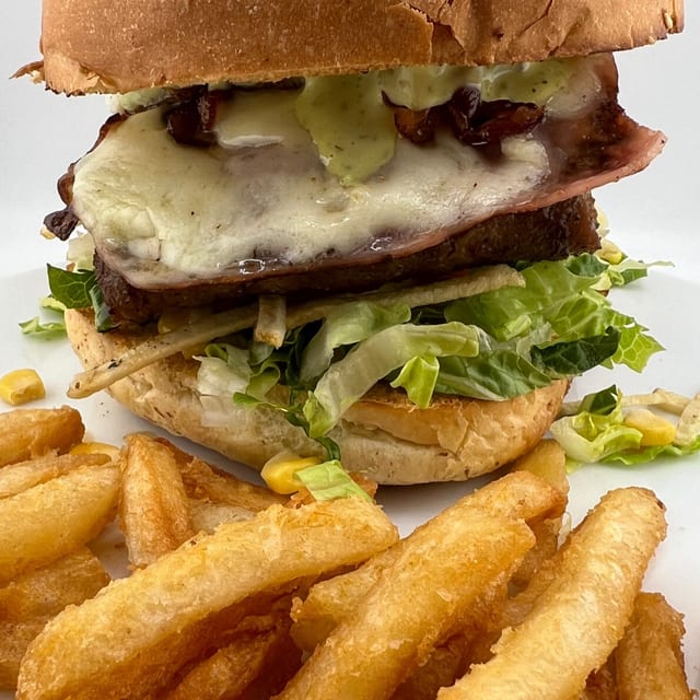 X-Fominha Burger.