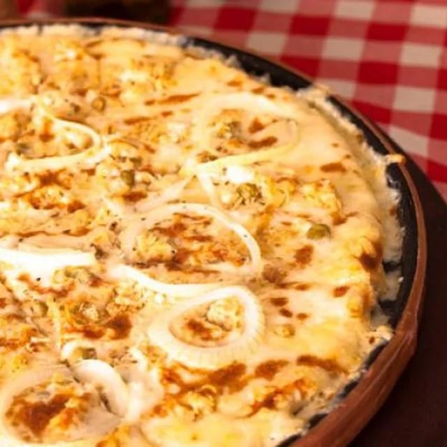 Minerinha Pizza (Minas-Style Pizza).