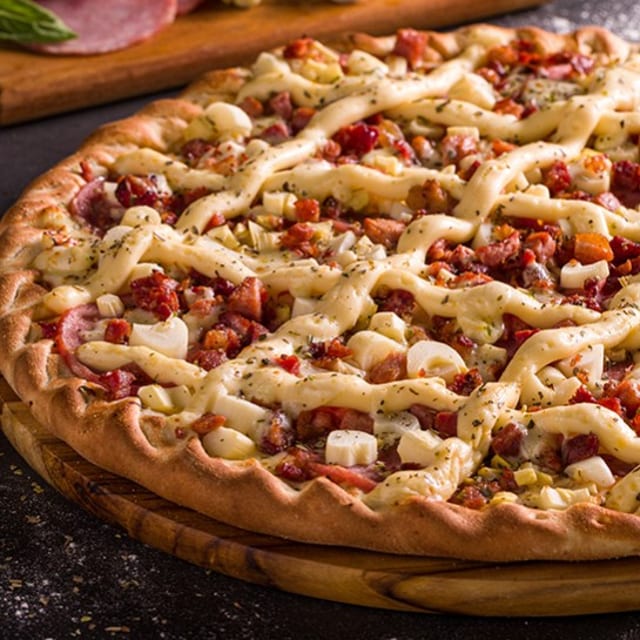 Carioca Pizza (Carioca-Style Pizza).