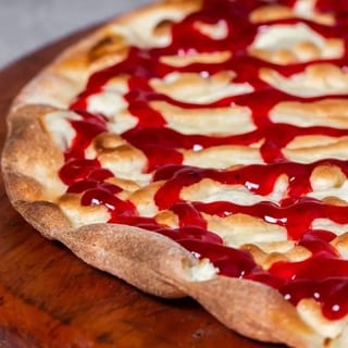 Romeu & Julieta Dessert Pizza