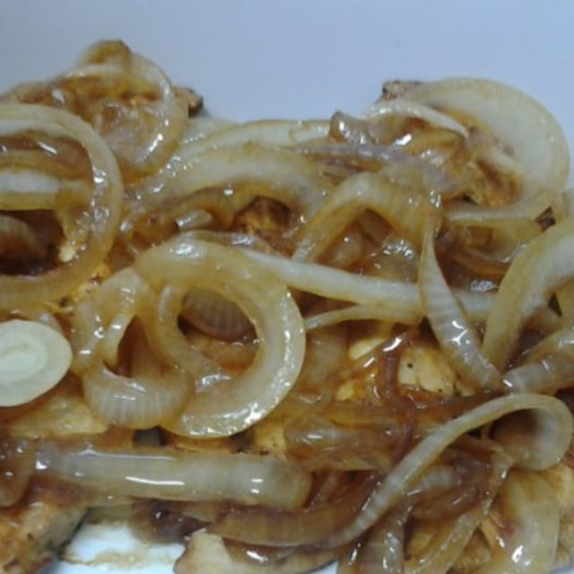 Frango a Passarinho (Fried Chicken Bites).