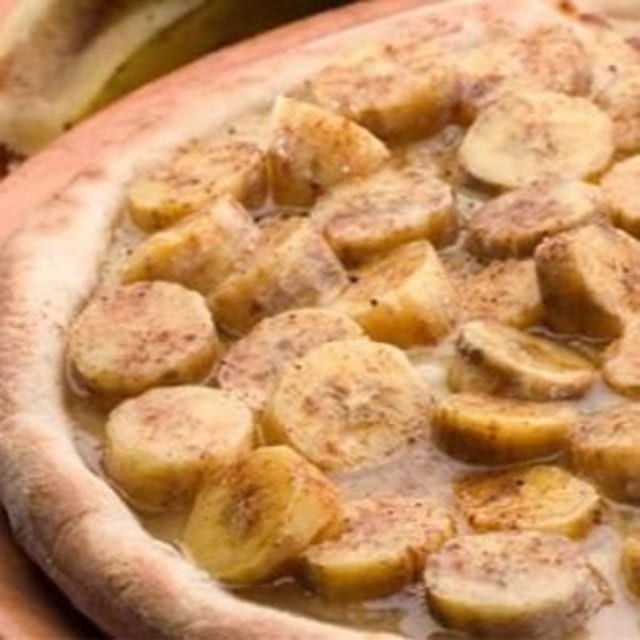 Pizza Doce de Leite com Banana (Dulce de Leche & Banana).