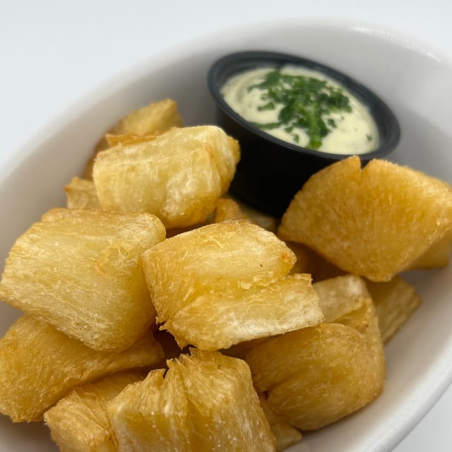 Porcao de Mandioca (Cassava Portion).