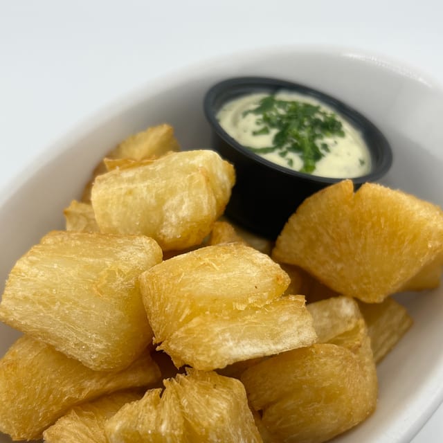 Porcao de Mandioca (Cassava Portion).